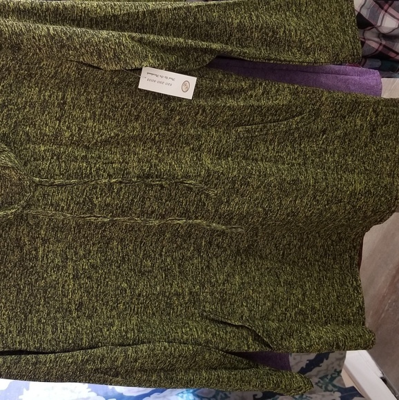 Pullover - Picture 2 of 3